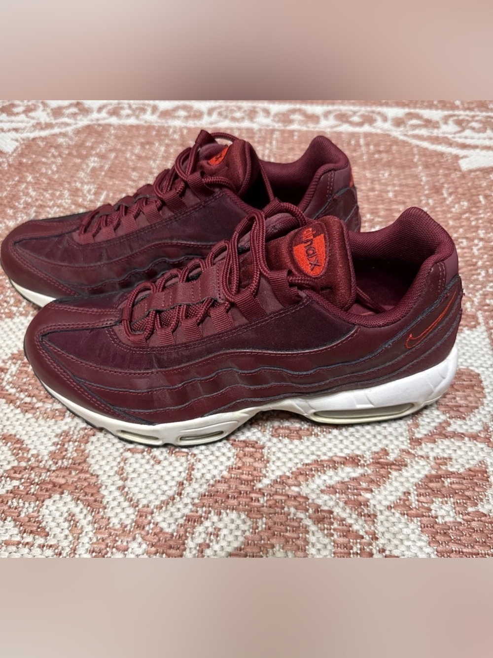 Nike Women’s Air Max 95 Team Red